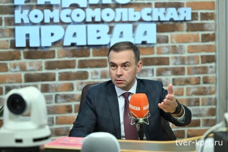 Юрий Афонин в эфире радио «КП»: Многие сегодняшние мировые процессы были предсказаны в работах Геннадия Андреевича Зюганова ещё двадцать лет назад