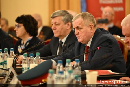 «Стратегия национальной безопасности – основа развития России». Круглый стол фракции КПРФ в Госдуме