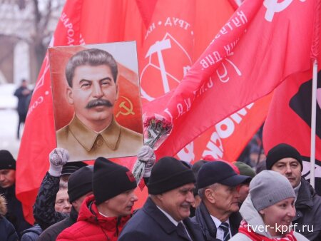 Сталин – непререкаемый авторитет, полководец, стратег