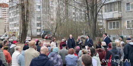 Депутат Государственной Думы Олег Лебедев продолжает проводить массовые встречи с жителями города Твери