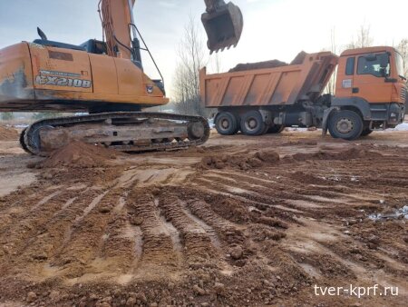 ШОК! В Калязинском округе «закопали в песок» бюджетные миллионы, выделенные на ремонт аварийной дороги  